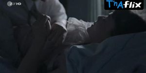 Maria Ehrich Sexy Scene in Ku'Damm 56 - Tnaflix.com