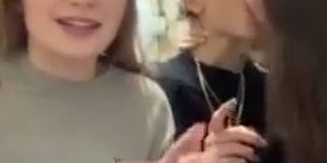 Periscope Girl