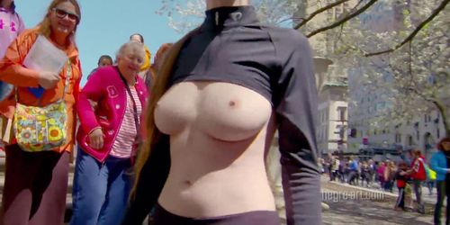 500px x 250px - Public Topless in New York City TNAFlix Porn Videos